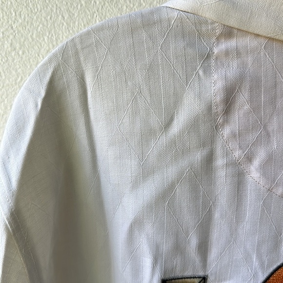 NWT NFL shirt Tommy Bahama, 100% silk Los Angeles Rams size medium cream - Picture 4 of 12